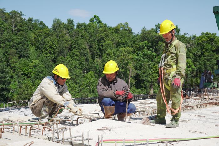 Các mũi thi công giai đoạn 2 dự án cao tốc Đồng Đăng - Trà Lĩnh làm việc xuyên kỳ nghỉ lễ Quốc khánh.