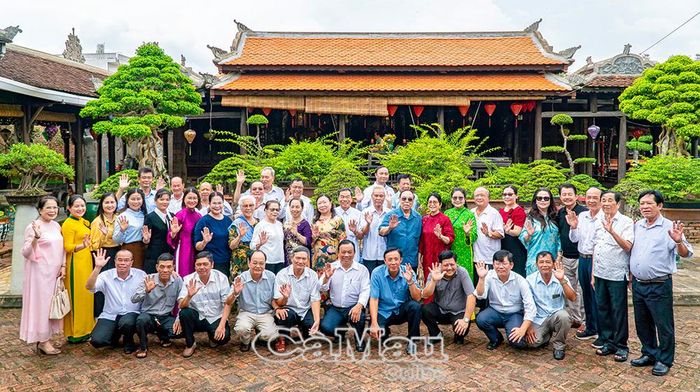 Đây cũng là dịp để các chi họ, gia đình và các thế hệ con cháu họ Phạm trên địa bàn gặp gỡ, giao lưu, tăng cường tình đoàn kết, gắn bó và cùng hướng về cội nguồn.