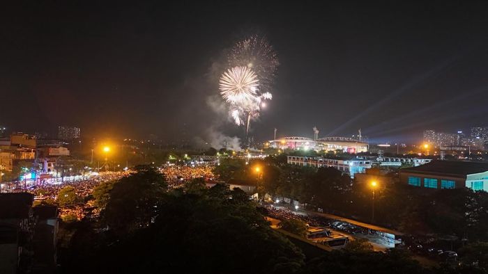 Pháo hoa rực sáng trên bầu trời khu vực Mỹ Đình, Hà Nội lễ Quốc khánh 2/9/2025. Tư liệu: VTV Times