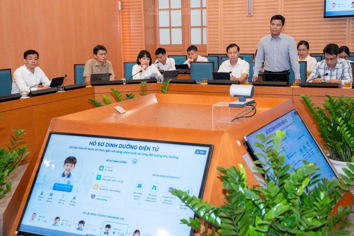 HanoiCheck kết nối dữ liệu phục vụ quản lý dinh dưỡng, nhà cung cấp và truy xuất nguồn gốc thực phẩm trong trường học. Ảnh: VGP/Minh Anh.