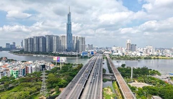 Luật Phát triển đô thị là bước đi tất yếu nhằm tháo gỡ các "điểm nghẽn" cho TPHCM