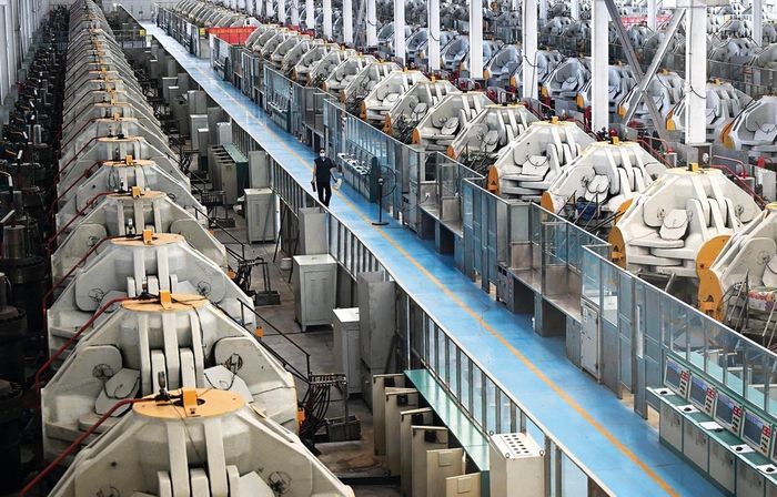 Hệ thống máy ép khối 6 mặt áp suất cao nhiệt độ cao trong nhà máy sản xuất kim cương nhân tạo. (Ảnh: Xinhua)