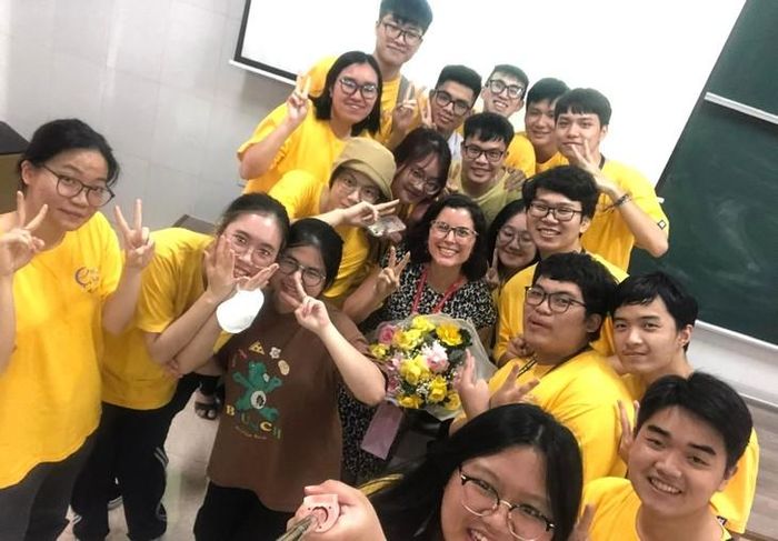 Sinh viên Phân hiệu Đại học Y Hà Nội tham gia hoạt động Seminar: Adolescent and Youth Sexual & Reproductive Health Education được tổ chức tại Giảng đường Phân hiệu Thanh Hóa.