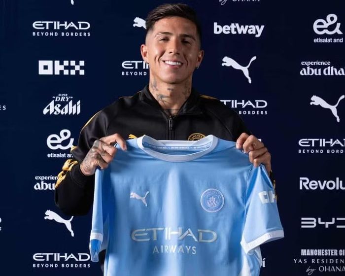 Enzo Fernandez trở thành tân binh đắt giá nhất lịch sử Man City (Ảnh: MCFC)