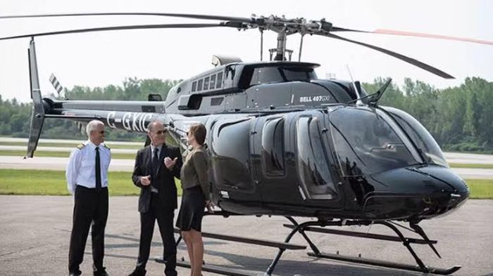Khả năng sống sót cũng được chú trọng. Bell 407M có ghế phi công bọc giáp, hệ thống nhiên liệu tự bịt kín, cánh quạt chính có khả năng chống đạn đạo và hệ thống giảm dấu hiệu hồng ngoại của động cơ. Máy bay còn được thiết kế để hộp số có thể tiếp tục hoạt động trong khoảng 30 phút sau khi mất chất bôi trơn.