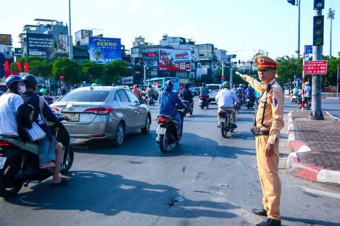 Giao thông thông suốt từ cửa ngõ đến nút giao Đại Cồ Việt