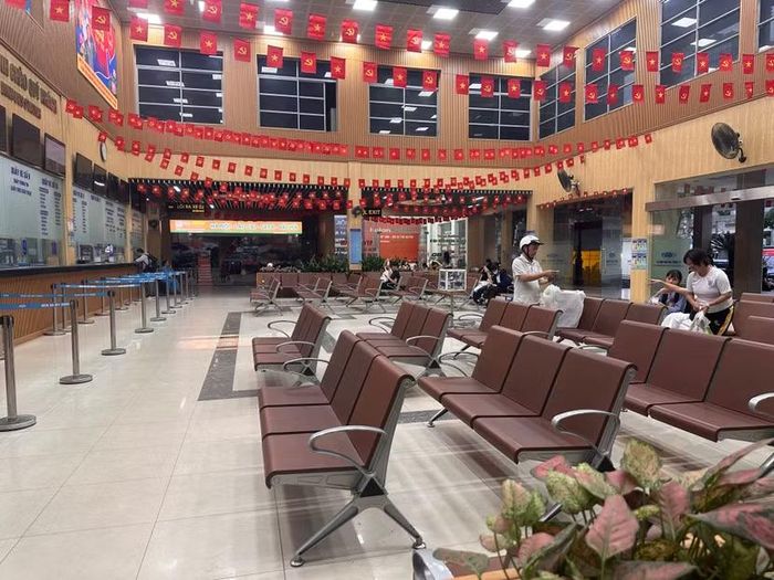 Hình ảnh tại phòng chờ bến xe khách Mỹ Đình