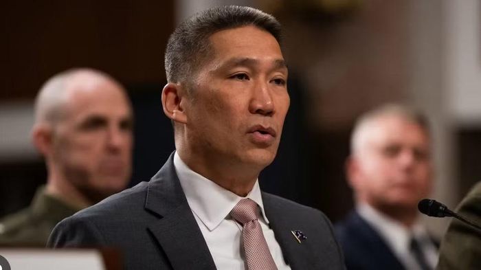 Tổng thống Trump đồng thời thúc giục Thượng viện sớm phê chuẩn đề cử. Theo ông, việc này sẽ giúp ông Hùng Cao tiếp tục công việc đã thực hiện trong 4 tháng giữ quyền Bộ trưởng Hải quân.
