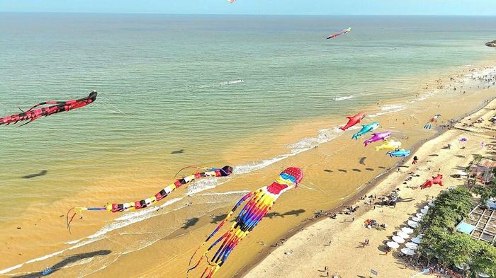 Festival diều Sầm Sơn 2026 thu hút đông đảo người dân và du khách, tạo thêm điểm nhấn cho chuỗi hoạt động du lịch biển dịp Quốc khánh 2.9