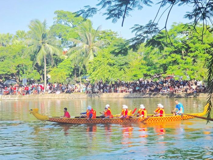 Giải đua thuyền chải phường Phố Hiến mở rộng năm 2026 có 10 đội tham gia, gồm 2 nội dung thuyền chải nam và thuyền chải nữ