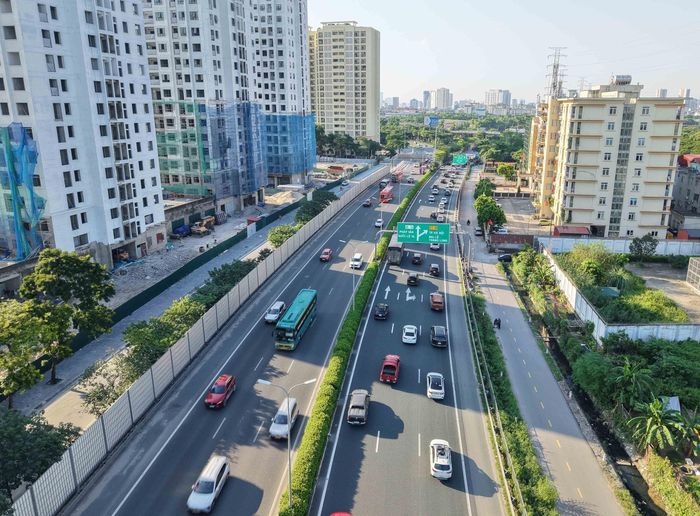 Lượng phương tiện đổ về Hà Nội từ hướng cao tốc Pháp Vân - Cầu Giẽ tăng đột biến trong chiều 2/9 (ảnh chụp lúc 16h20'). Ảnh: Hoàng Hiếu - TTXVN