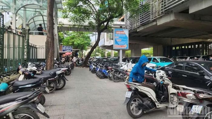 Điểm trông giữ xe miễn phí ngay tại ga metro