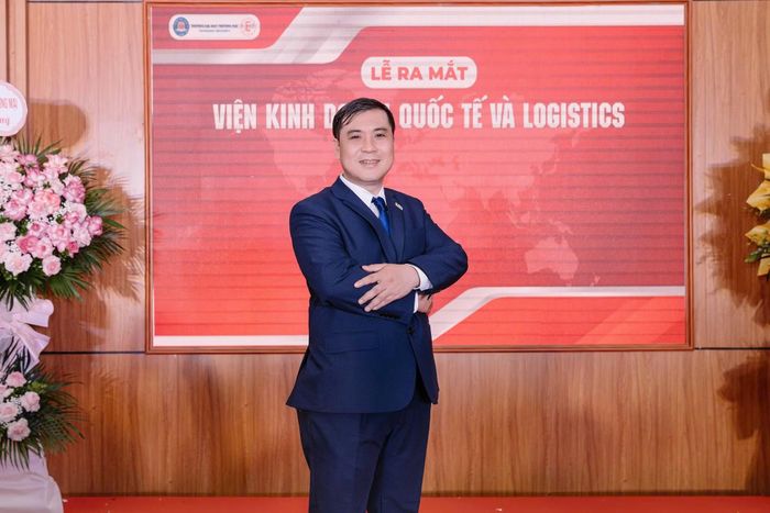 Phó Giáo sư, Tiến sĩ Nguyễn Duy Đạt, Viện trưởng Viện Kinh doanh quốc tế và Logistics, Trường đại học Thương mại.