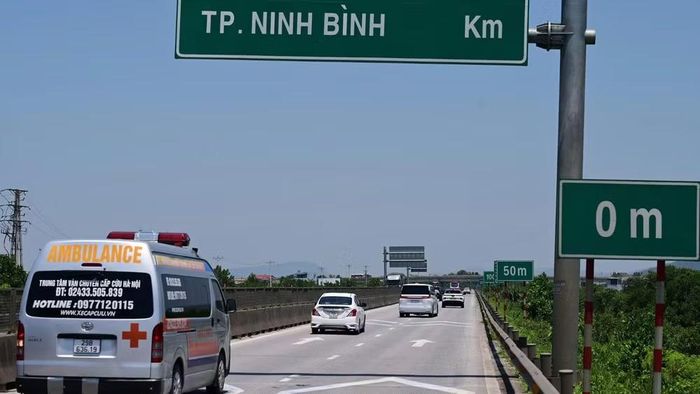 Bước đầu đã hình thành ý thức giữ khoảng cách an toàn trên cao tốc. (Ảnh: Cục Cảnh sát giao thông)
