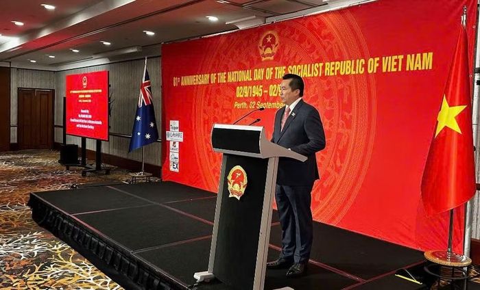 Tổng Lãnh sự Việt Nam tại Perth Phạm Hải Anh phát biểu tại lễ kỷ niệm. (Ảnh: Tổng Lãnh sự quán Việt Nam tại Perth cung cấp)