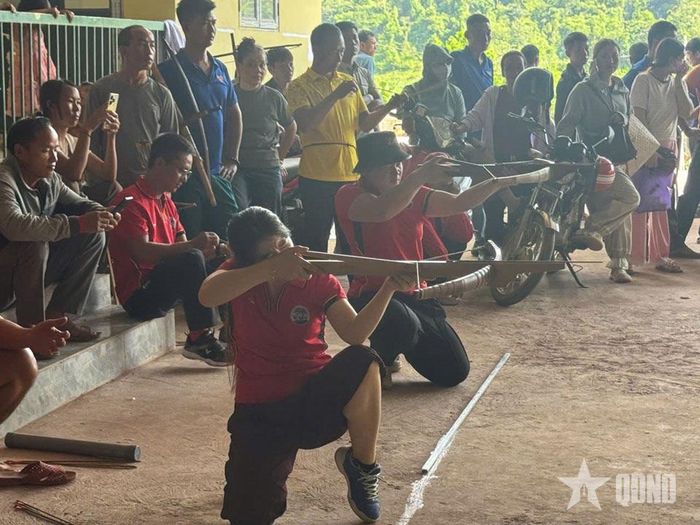 Thi bắn nỏ tại Ngày hội Văn hóa, Thể thao các dân tộc xã Sín Thầu lần thứ I, năm 2026.