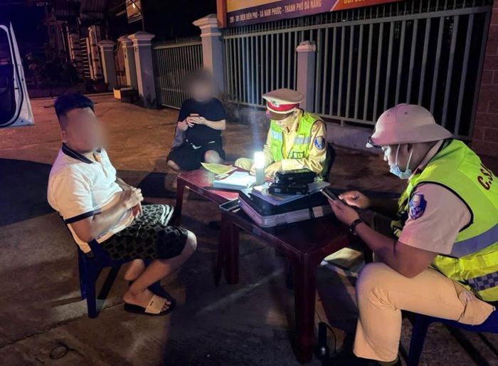 Trạm CSGT Thăng Bình (TP Đà Nẵng) nỗ lực đảm bảo an toàn giao thông dịp lễ.