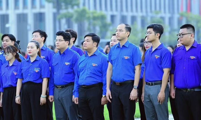 Tham dự hoạt động, có: Anh Nguyễn Thái An - Ủy viên Ban Thường vụ, Phó Trưởng Ban Công tác Đoàn T.Ư Đoàn; anh Hoàng Đức Nam - Ủy viên Ban Chấp hành, Phó Trưởng Ban Công tác Đoàn T.Ư Đoàn; anh Nguyễn Tiến Hưng - Ủy viên Ban Thường vụ T.Ư Đoàn, Bí thư Thành Đoàn, Chủ tịch Hội Sinh viên TP. Hà Nội.