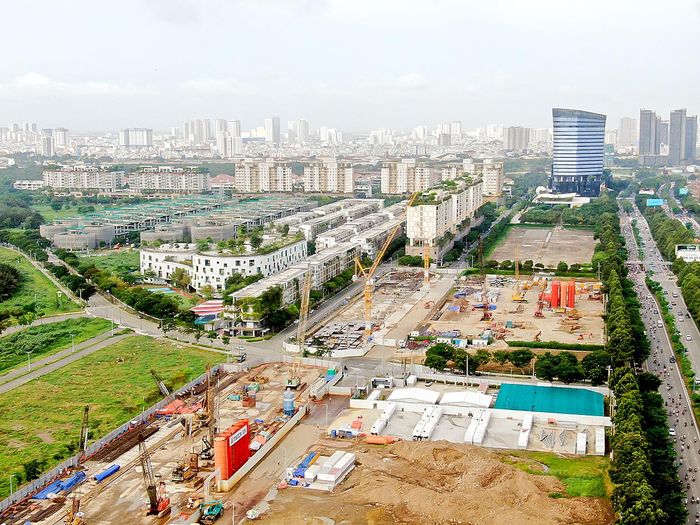  Nhiều đại công trình đang được triển khai tại khu đô thị mới Thủ Thiêm, phường An Khánh, TPHCM. Ảnh chụp ngày 25-8-2026. Ảnh: HOÀNG HÙNG 
