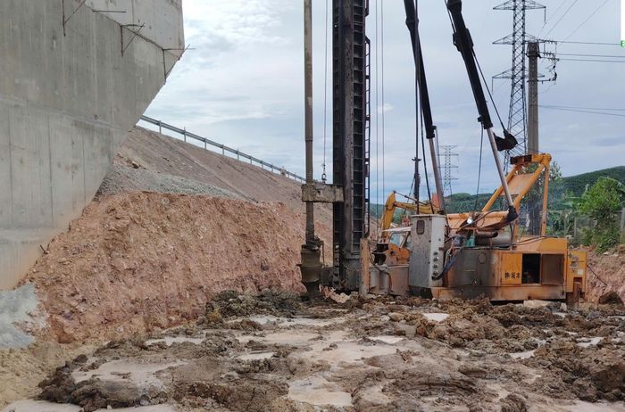 Đẩy mạnh thi công Dự án mở rộng cao tốc Cam Lộ - La Sơn dài gần 99km nối Quảng Trị với TP Huế