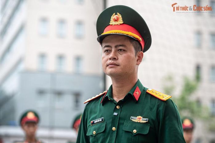 Theo Đại úy Nguyễn Văn Tùng, phía sau những ca gác như của chiến sĩ của Đoàn 275 là quá trình tuyển chọn, huấn luyện với những yêu cầu khắt khe.