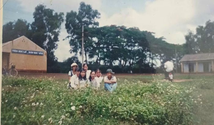 Khuôn viên Trường THPT Cao Bá Quát, Đắk Lắk những ngày đầu thành lập. (Ảnh tư liệu)