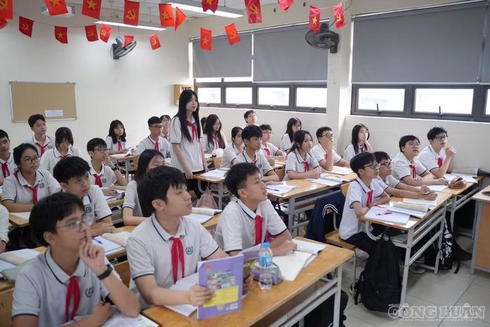 Học sinh Trường THCS&THPT Lương Thế Vinh.