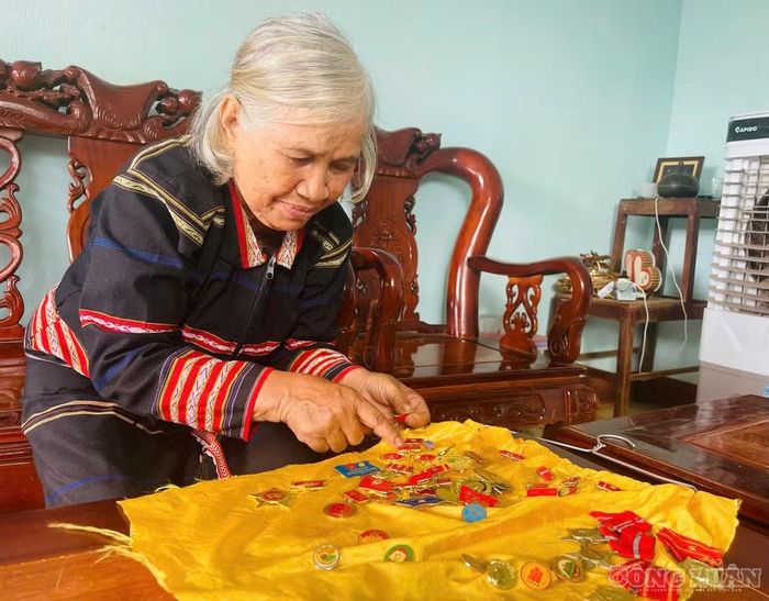 Anh hùng lực lượng vũ trang nhân dân Kpă Ó