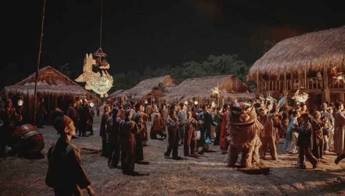 Khung cảnh đậm chất văn hóa Việt trong phim "Hộ linh tráng sĩ - Bí ẩn mộ vua Đinh". Ảnh: ĐPCC