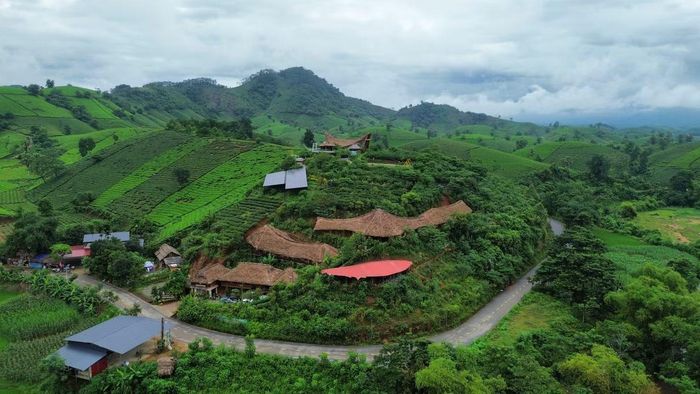 Trên địa bàn đang triển khai dự án quần thể khách sạn - bungalow - chợ đêm tiêu chuẩn 4 sao trên diện tích 5 ha, tổng vốn hơn 200 tỷ đồng