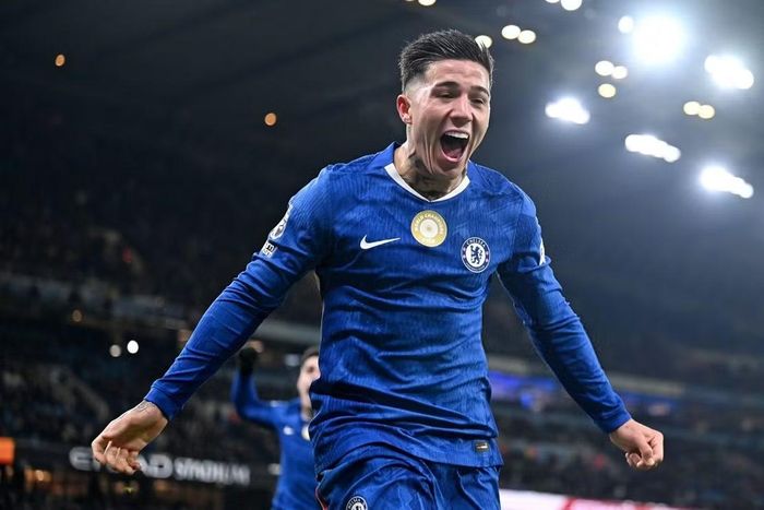 Man City lập kỷ lục với Enzo