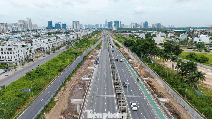 Cao tốc TPHCM - Long Thành - Dầu Giây vẫn lưu thông 2 chiều trong sáng 2/9. (Ảnh: Nguyễn Tiến)