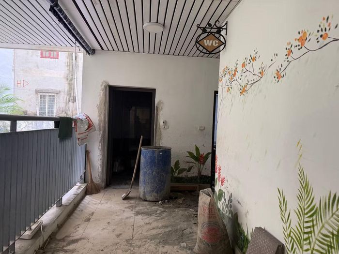 Trường THCS Khương Đình sửa chữa nhiều hạng mục từ tháng 8 để đón học sinh quay lại trường học.