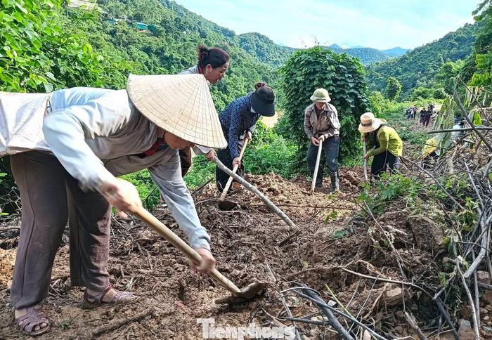 Chủ tịch UBND xã Lượng Minh cho biết thêm, trước mắt, xã tập trung xử lý những điểm sạt lở nguy hiểm, bảo đảm giao thông bước đầu, ưu tiên tuyến đường phục vụ việc đi học của học sinh trong năm học mới. Những vị trí hư hỏng nặng sẽ tiếp tục được kiểm tra, đánh giá để có phương án khắc phục lâu dài.