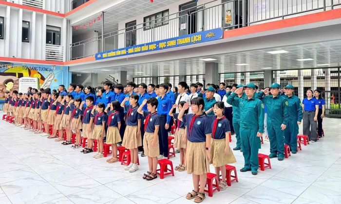 Trên suốt dải đất hình chữ S và biển đảo của Tổ quốc chung nhịp đập "Triệu trái tim yêu Tổ quốc" đã cùng lan truyền những thanh âm tự hào, tự tôn dân tộc.