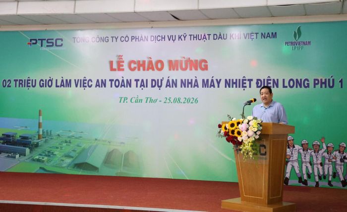 Ông Nguyễn Chí Linh, Giám đốc Dự án của PTSC, nhấn mạnh vấn đề xây dựng văn hóa an toàn trên công trường.