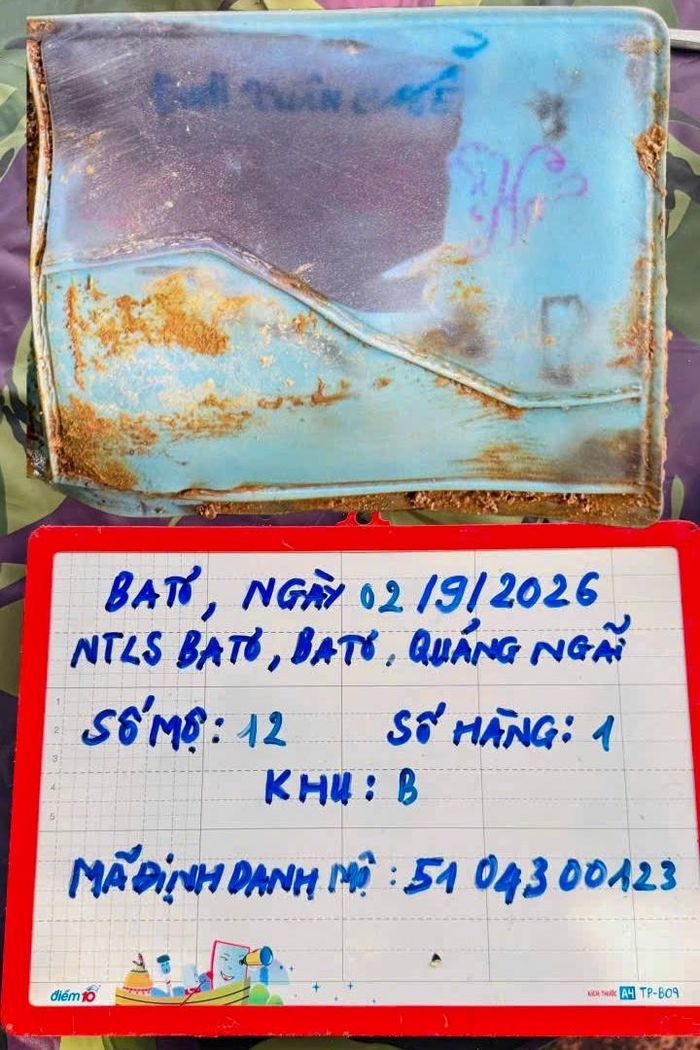 Một di vật khác được tìm thấy tại Nghĩa trang Liệt sĩ Ba Tơ. (Ảnh: Thành Duy)