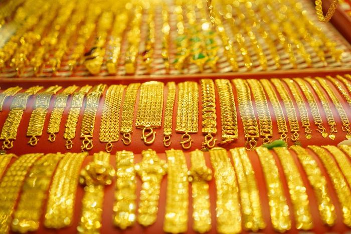Giá vàng giảm mạnh. Ảnh: HH