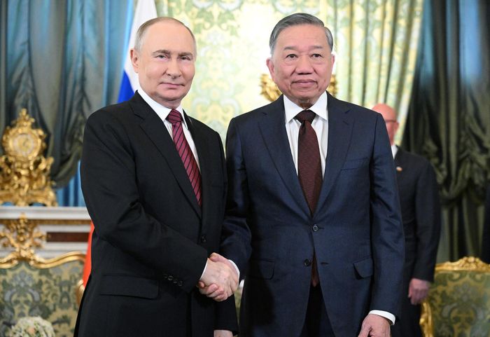 Tổng Bí thư, Chủ tịch nước Tô Lâm gặp Tổng thống Nga Putin hồi tháng 5/2025 trong khuôn khổ chuyến thăm Nga và dự lễ kỷ niệm 80 năm Ngày chiến thắng trong Chiến tranh Vệ quốc vĩ đại. Ảnh: RIA Novosti