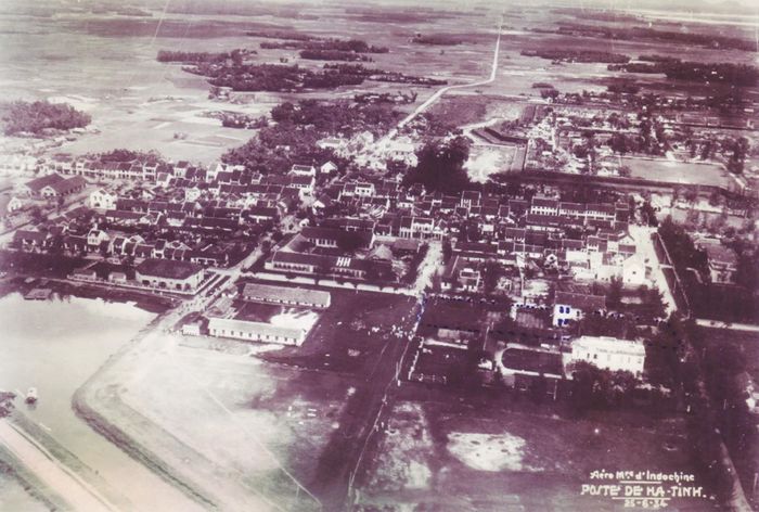  Thành Hà Tĩnh năm 1934. Tư liệu gia đình Jean-Simon, sĩ quan Pháp từng làm việc ở phủ Công sứ Hà Tĩnh 1935-1937. 