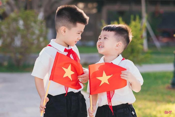 Nụ cười của những em bé được sống trong hòa bình.
