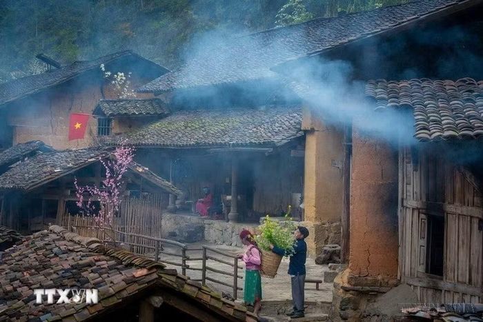 Công viên đá Đồng Văn, tỉnh Tuyên Quang vừa được Tổ chức Giải thưởng Du lịch Thế giới (World Travel Awards-WTA) trao tặng danh hiệu “Công viên địa chất toàn cầu UNESCO Cao nguyên đá Đồng Văn, Tuyên Quang, Việt Nam-Điểm đến văn hóa khu vực hàng đầu châu Á năm 2025”. (Ảnh: Khánh Hòa/TTXVN)