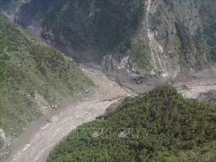 Khu vực xảy ra sạt lở đất tại Nepal ngày 27/8/2026. Ảnh: THX/TTXVN phát