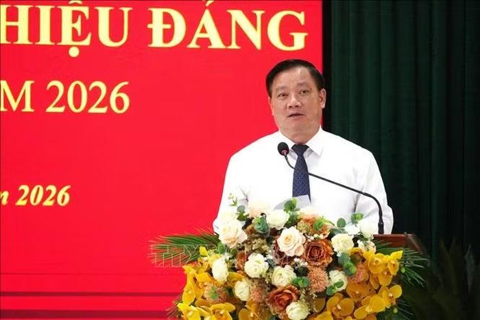 Bí thư Tỉnh ủy Nghệ An Nguyễn Khắc Thận phát biểu tại buổi lễ.