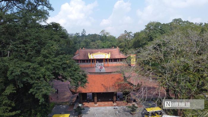 Khu di tích lịch sử Lam Kinh ở xã Lam Sơn, Thanh Hóa, là vùng đất gắn với cuộc đời và sự nghiệp của Anh hùng dân tộc Lê Lợi, nơi phát tích cuộc khởi nghĩa Lam Sơn chống quân Minh kéo dài 10 năm, từ năm 1418 đến 1428.