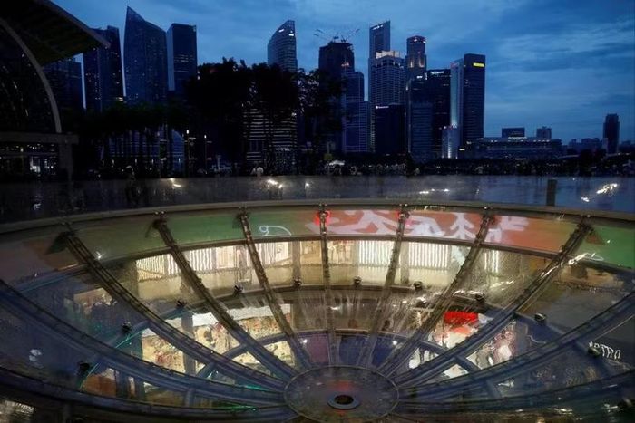 Toàn cảnh đường chân trời của Singapore. Một người đàn ông Ấn Độ đã bị bỏ tù vì đổi một viên kim cương giả lấy một viên kim cương thật tại khu Chinatown của thành phố này. Ảnh: Reuters.