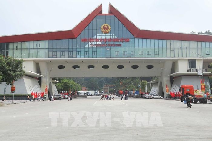 Cửa khẩu quốc tế Hữu Nghị, tỉnh Lạng Sơn. Ảnh: Quang Duy – TTXVN