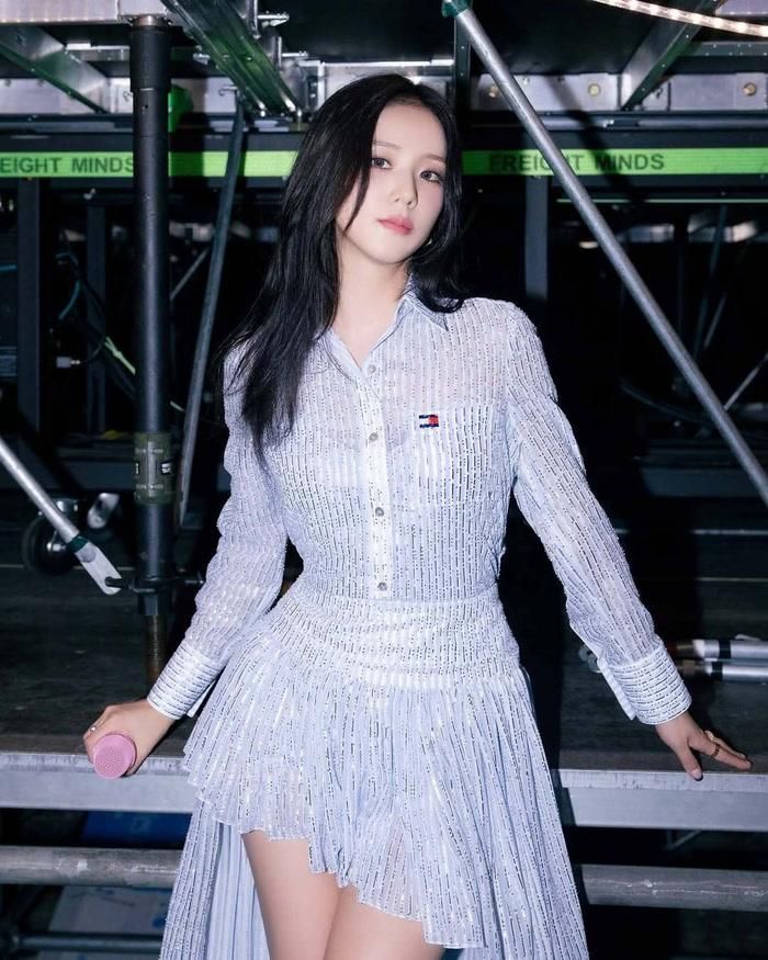 Nhìn lại hành trình hiện tại, Jisoo cho rằng BLACKPINK dường như đã trở thành đúng hình ảnh mà các thành viên từng mong muốn. 