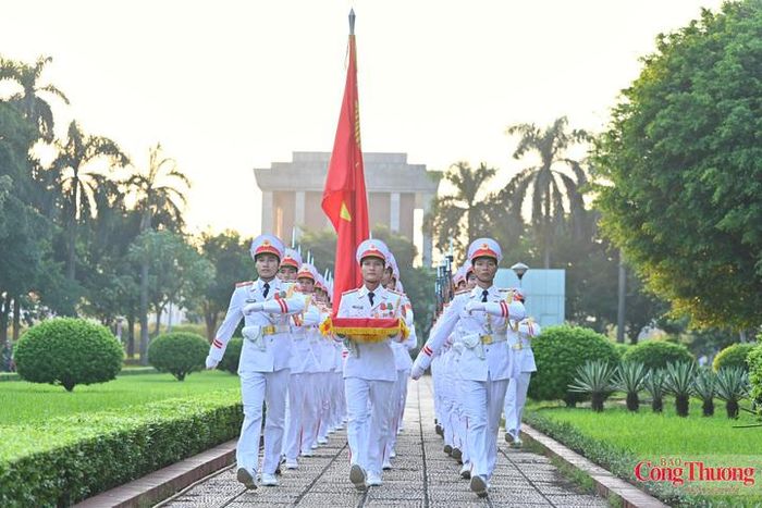 Đây là nghi lễ có ý nghĩa rất quan trọng của quốc gia, thu hút được nhiều người dân và khách quốc tế đến tham quan, chứng kiến, đặc biệt là vào các dịp lễ, Tết, các ngày kỷ niệm lớn của đất nước.