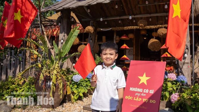 Những góc cà phê vốn quen thuộc nay trở thành điểm chụp ảnh được yêu thích.